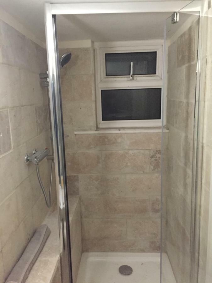 Self-Contained Small Apt. เวย์มัธ ภายนอก รูปภาพ